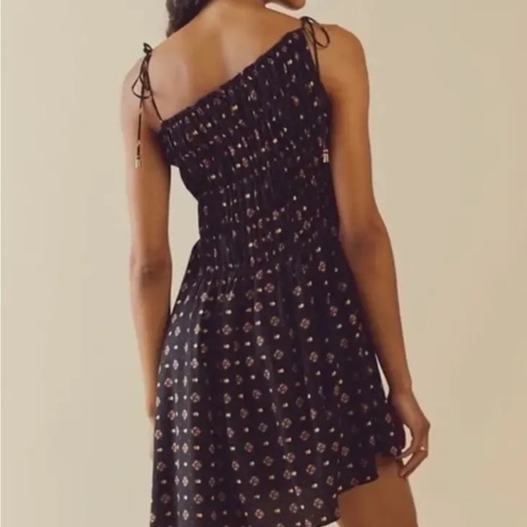 Free People Clementina Mini Dress Black Floral One Shoulder Ruched Sz L NEW - Picture 3 of 9